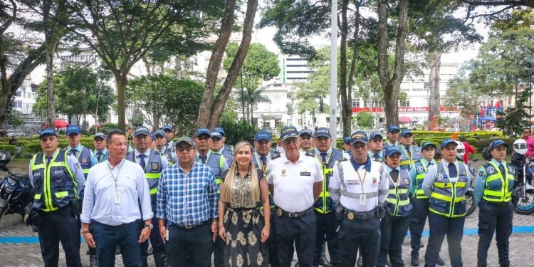 Llegaron 30 nuevos agentes que regularán el tránsito durante las fiestas