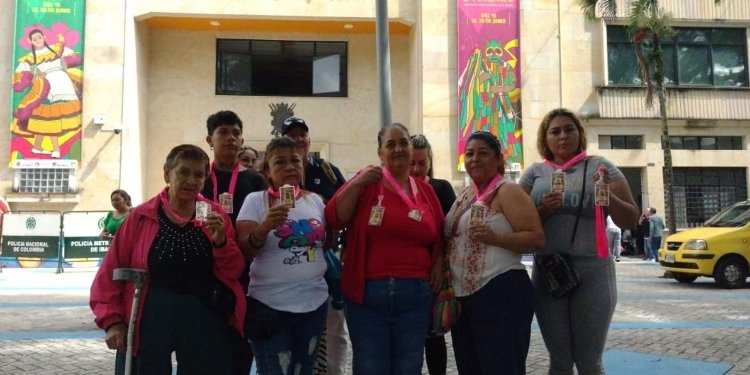 Vendedoras de mazorcas piden a la Alcaldía que las deje trabajar en el Parque Deportivo