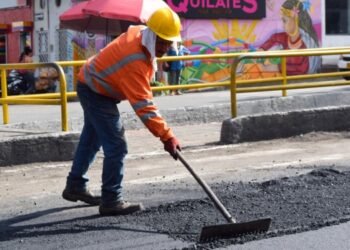 Según la Alcaldía de Ibagué, ya recuperó 1.350 metros cuadrados de malla vial sobre la carrera Quinta