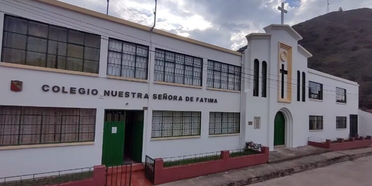Estudiante fallece en colegio de Bogotá tras sufrir fuerte dolor de cabeza