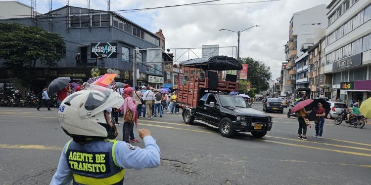 Estos serán los cierres viales por los desfiles del Festival Folclórico Colombiano