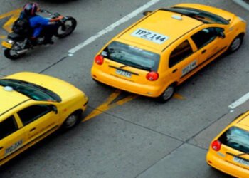 Misteriosa desaparición en Bogotá: Hombre desaparece tras pedir prestado el taxi a su hermano