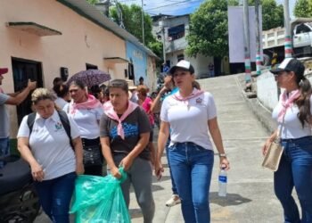 Familias afectadas en El Espinal reciben ayudas humanitarias