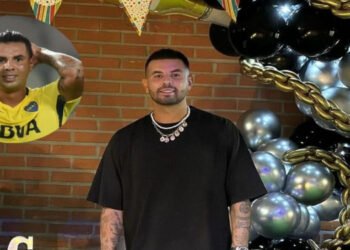 Intentan robar a Edwin Cardona disparando a su vehículo junto a su familia