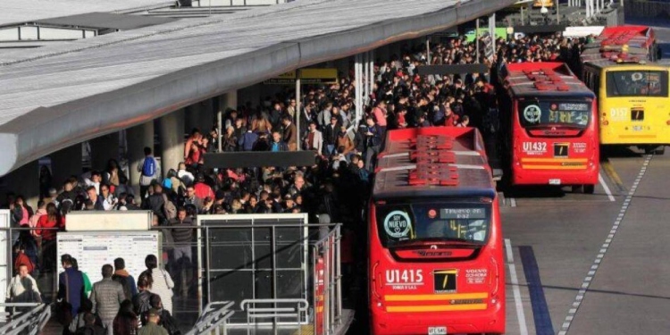 Pasaje de TransMilenio en riesgo de subir por falta de recursos del Gobierno nacional