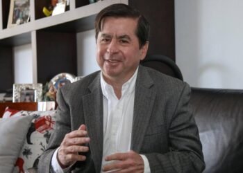 Cinco aliados de Santos ahora defienden a Petro y sus reformas