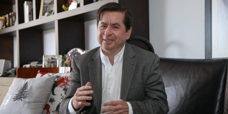 Cinco aliados de Santos ahora defienden a Petro y sus reformas