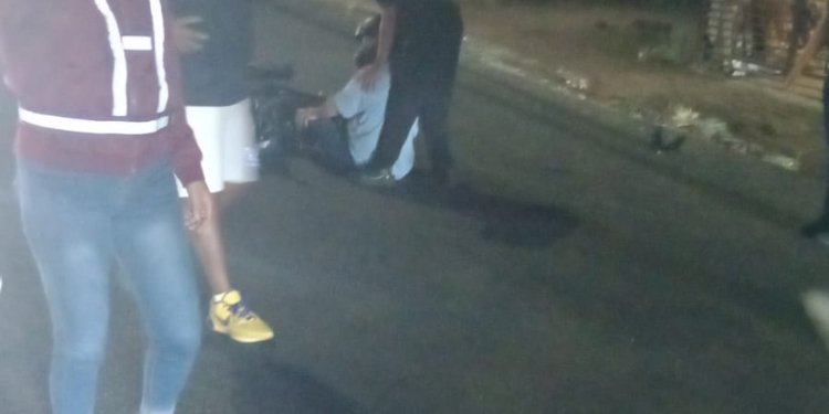 Madre de periodista resultó herida en accidente en el barrio Casa Club