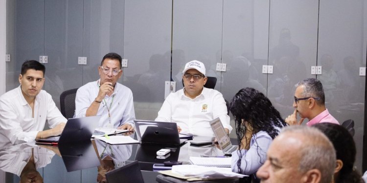 Después de varias reuniones, la Alcaldía y Cotrautol llegaron a acuerdo para permisos de operación de busetas en Ibagué