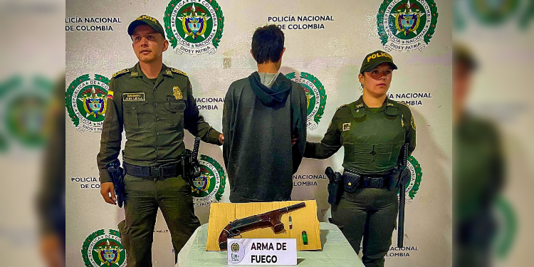 Adolescente aprehendido por el intento de hurto a taxista habría participado con otro joven