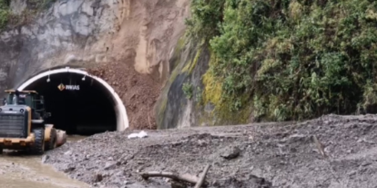 Cierre total de la vía al alto de la Línea desde el Tolima hacia el Quindío 