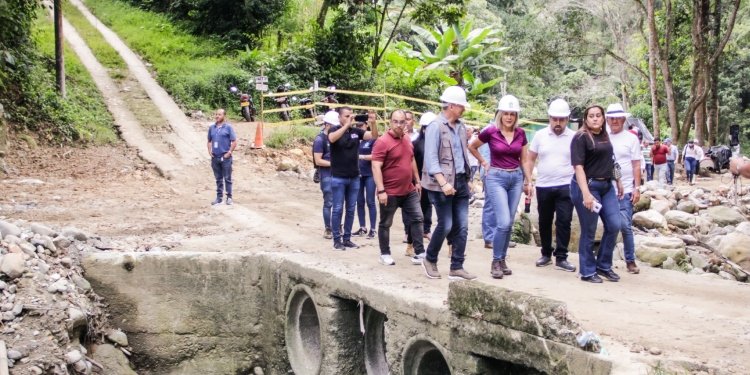 A buena marcha avanza construcción de colector de aguas residuales sobre el Río Chipalo
