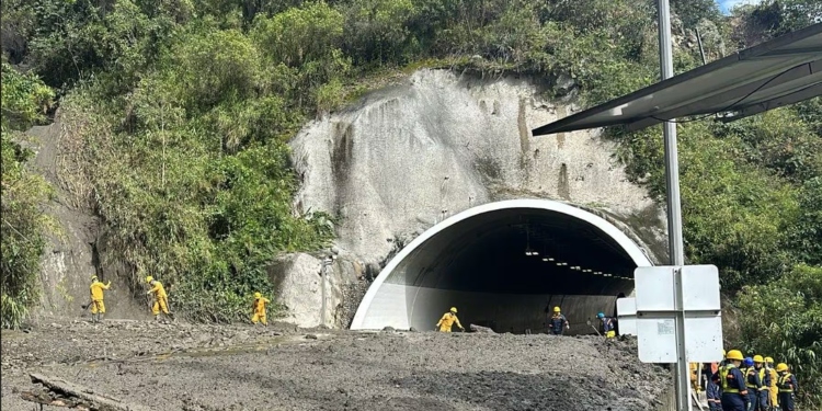 Habilitado el paso en la vía al Alto de la Línea 