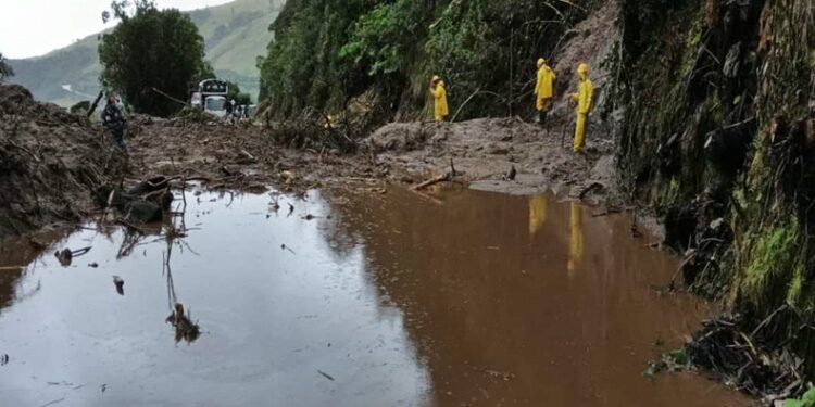Lluvias afectan recuperación de vías rurales en Santa Isabel