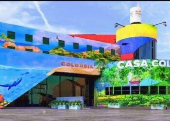 Petro inaugura la polémica ‘Casa Colombia’ en París