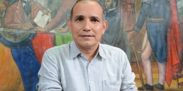 Concejal William Rosas hace un llamado para subterranizar el cableado y dejar de romper avenidas