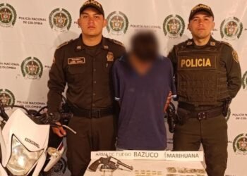 Motociclista fue detenido con arma de fuego en Fresno 