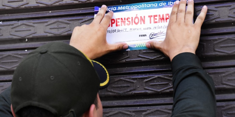 Cerrados dos parqueaderos por incumplir las normas y transparencia económica que los rige