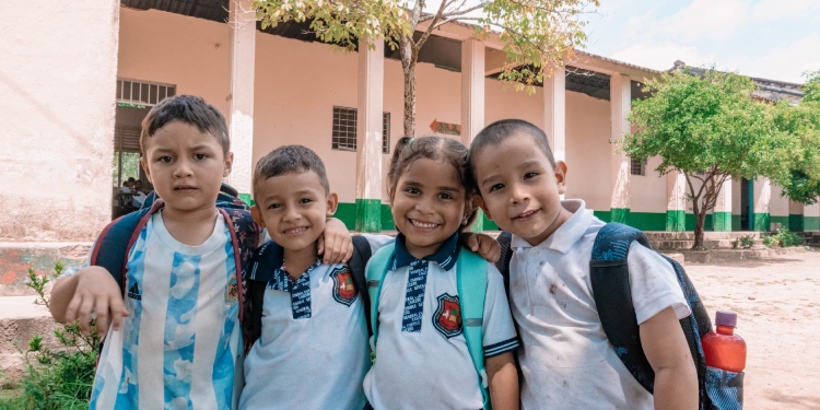 Cerca de 131.000 estudiantes de colegios públicos en el Tolima regresan a clases este lunes 