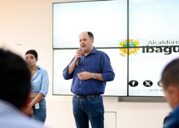 La Alcaldía socializó cómo será la recuperación del Parque Centenario y Concha Acústica