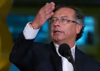 Petro denuncia plan para asesinarlo liderado por alias ‘Iván Mordisco’ y la “nueva Junta del Narcotráfico”