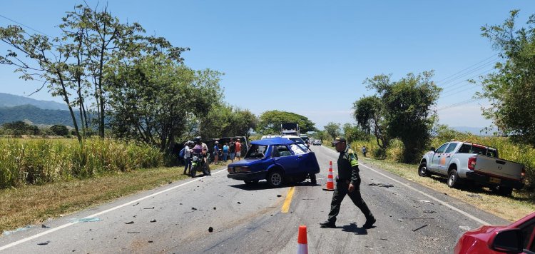 Un muerto y siete heridos en accidente de tránsito en la vía Ibagué – Alvarado