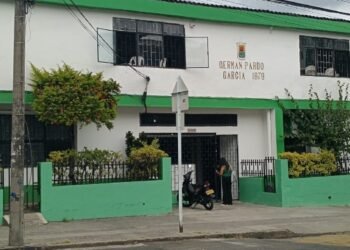 Denuncian que el Colegio Germán Pardo García enfrenta problemas por falta de docentes y condiciones inadecuadas