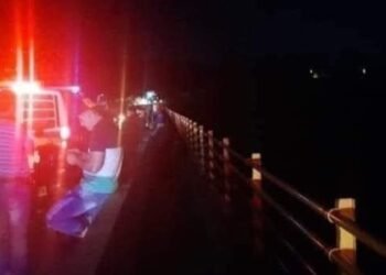 Hombre habría acabado con su vida en el puente