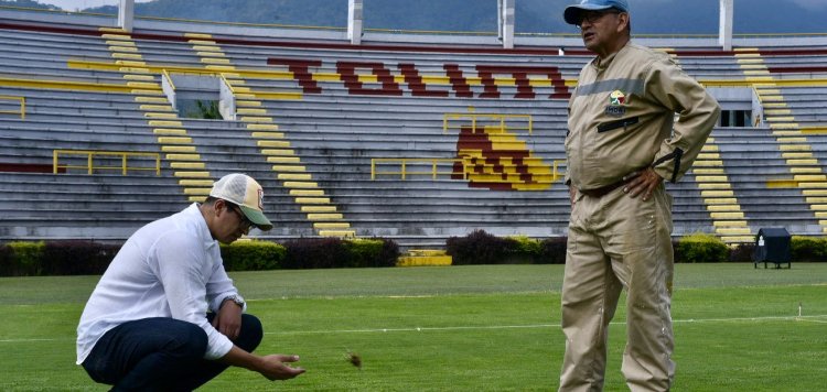 Como una “seda” en perfectas condiciones esta el gramado del Estadio Murillo Toro