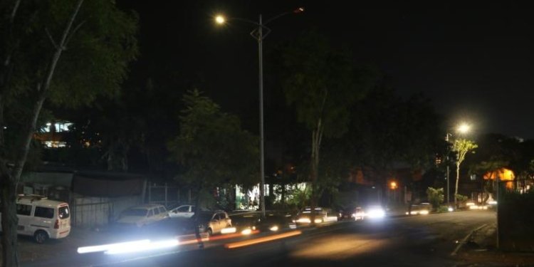 Continúa el litigio del municipio con Celsa por las luminarias que tienen a oscuras varias vías de Ibagué