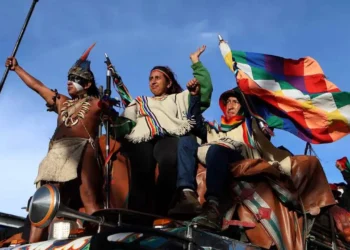 Minga indígena llega a Bogotá para dialogar con Petro sobre la violencia en el Cauca