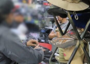 Allanaron fábricas y comercializadoras de material de uniformes e insignias de uso privativo de las Fuerzas Militares