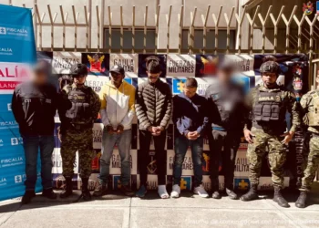 Desmantelan red criminal que robaba armas de batallones para disidencias de las Farc: hay militares implicados