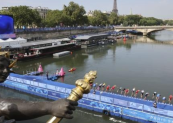 “Extrema precaución” para medidas sanitarias en el río Sena