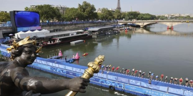 “Extrema precaución” para medidas sanitarias en el río Sena