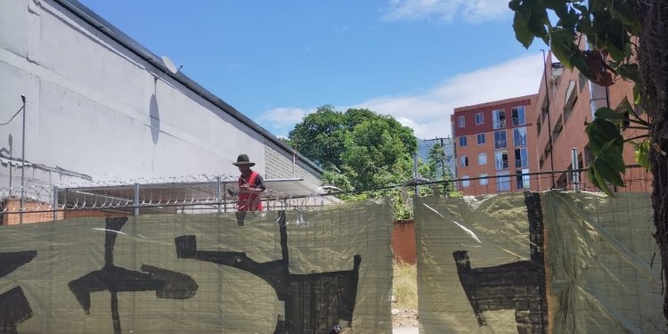 Denuncian la invasión de un predio en la Comuna Siete de Ibagué, para construir un parqueadero