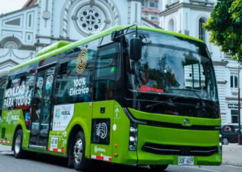 Bus eléctrico que recorrerá a Ibagué fue adaptado para transitar las vías de Colombia