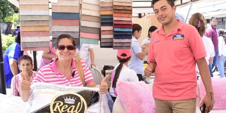 Según la Alcaldía, los comerciantes afectados por incendio reportan ventas por más de $55 millones en Feria de Ibagué Solidaria