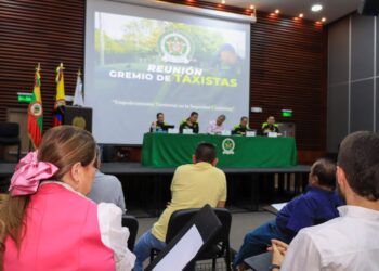 La Policía Metropolitana, la Alcaldía y los taxistas lanzan ofensiva para fortalecer la seguridad en la ciudad