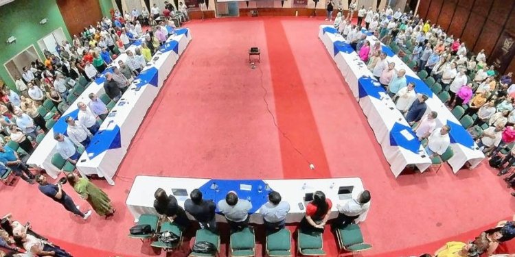 Alcaldes del Tolima reciben capacitación sobre manejo y monitoreo de recursos públicos 