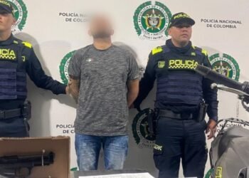 Capturado conduciendo una moto hurtada y con un arma traumática