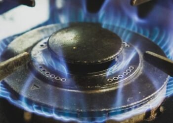Posible alza en el precio del gas natural si el Gobierno no toma medidas inmediatas, advierte Naturgas
