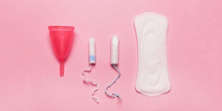 Concejo de Bogotá aprueba proyecto para distribuir insumos menstruales en colegios públicos