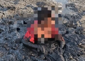 Niño de 10 años tuvo que ser rescatado de un lodazal en el que se convirtió una laguna por el tiempo seco