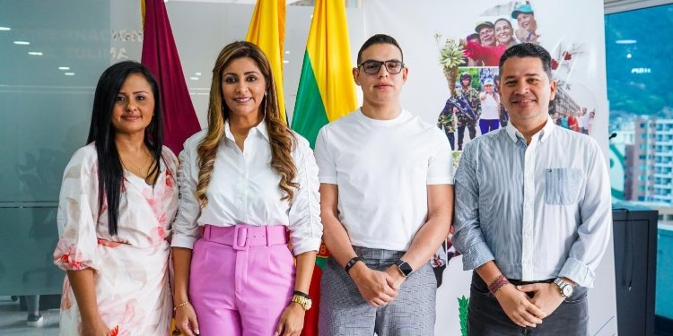 Se posesionó el nuevo Secretario de Educación del Tolima Andrés Bedoya Cárdenas