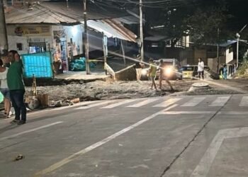 Emergencia en el barrio Libertador por un tubo roto