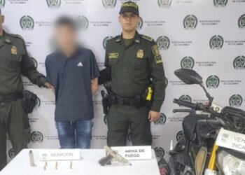 Detenido sujeto que se movilizaba en una moto de alto cilindraje con una pistola 9 milímetros