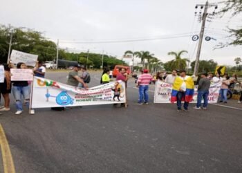 Habitantes de la Comuna Nueve preparan plantón este lunes 9 de septiembre por el servicio de agua