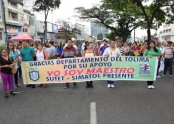 Maestros del Tolima, estudiantes y otros sectores saldrán hoy a apoyar al Gobierno de Petro