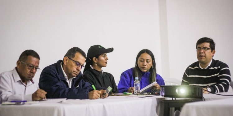 Autoridades ambientales en el Tolima establecen estrategias para contrarrestar el cambio climático 